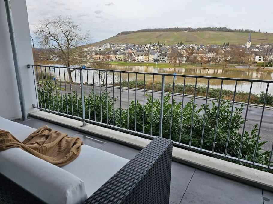 Deluxe 3-Rooms River View, Бернкастел-Кюс Екстериор снимка